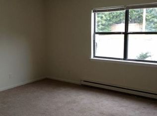 3209 Summer Pl APT 13, Greenville, NC 27834