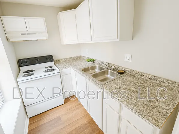 1324 Academy Ave APT C, Saint Louis, MO 63113