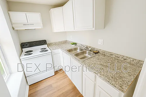 1324 Academy Ave #C Photo 1