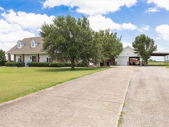 4th image of 506 Lone Star Dr