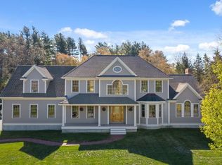 3 Christmas Tree Ln, Halifax, MA 02338