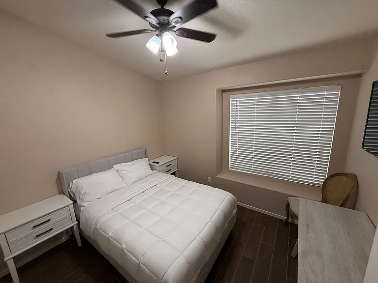 904 Big Horn St — Photo 15