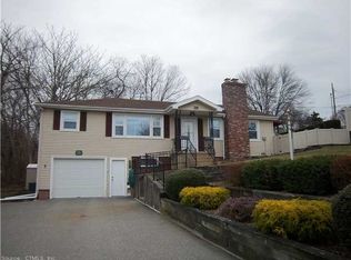 35 Bliven St, Groton, CT 06340