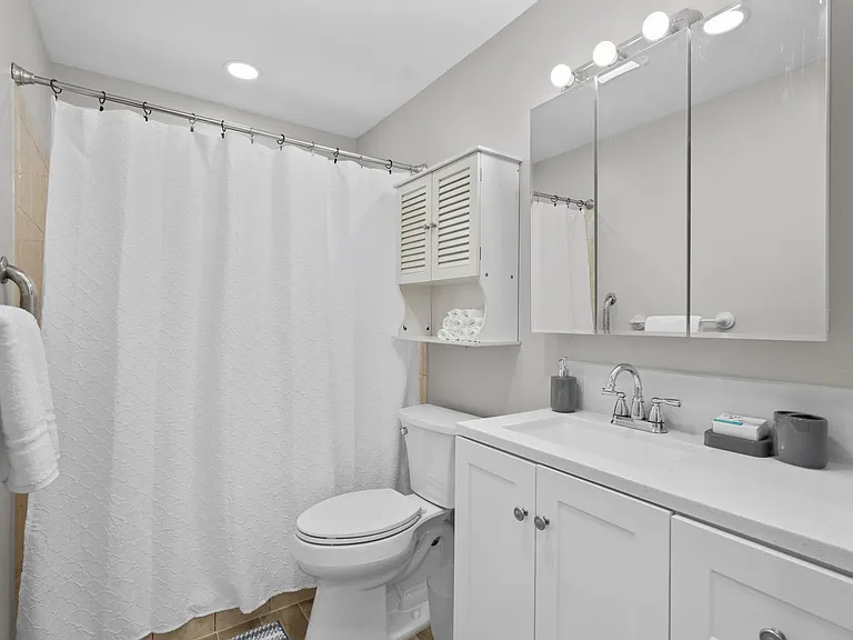 7806 Belmont Ave — Photo 5