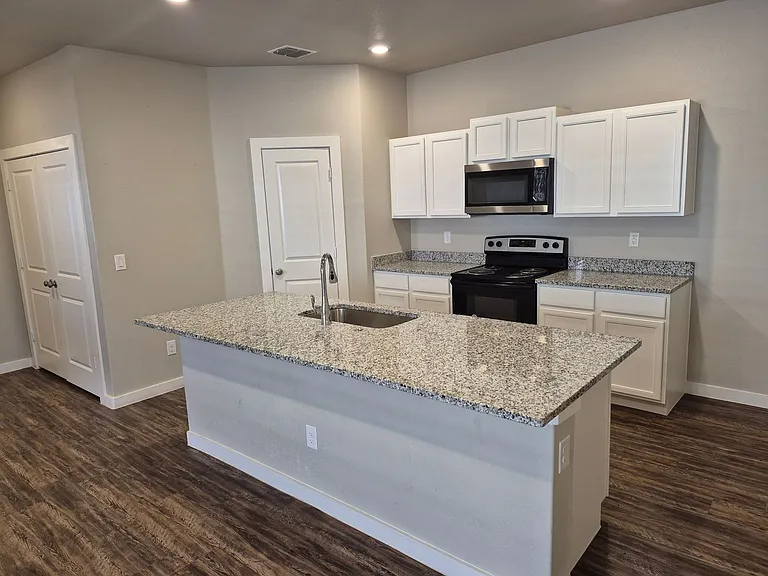 2131 Kokomo Ave — Photo 18