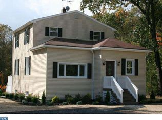 6466 Garfield St, Mays Landing, NJ 08330