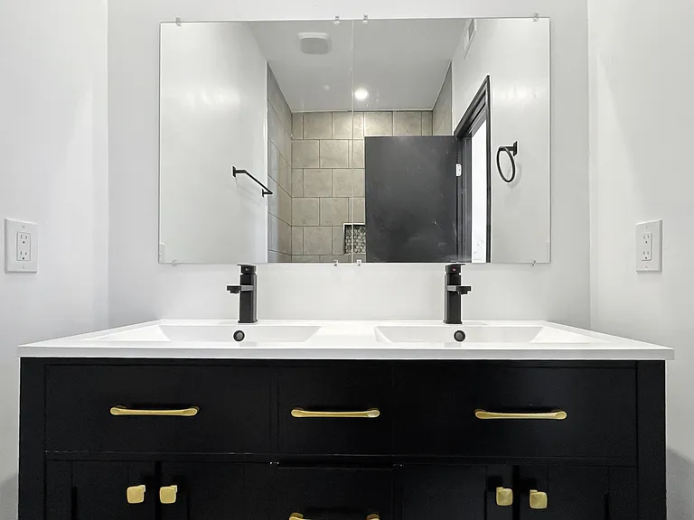 2325 Reisterstown Rd #B — Photo 15