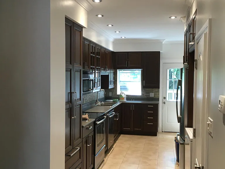 19 Ashland Ave — Photo 68