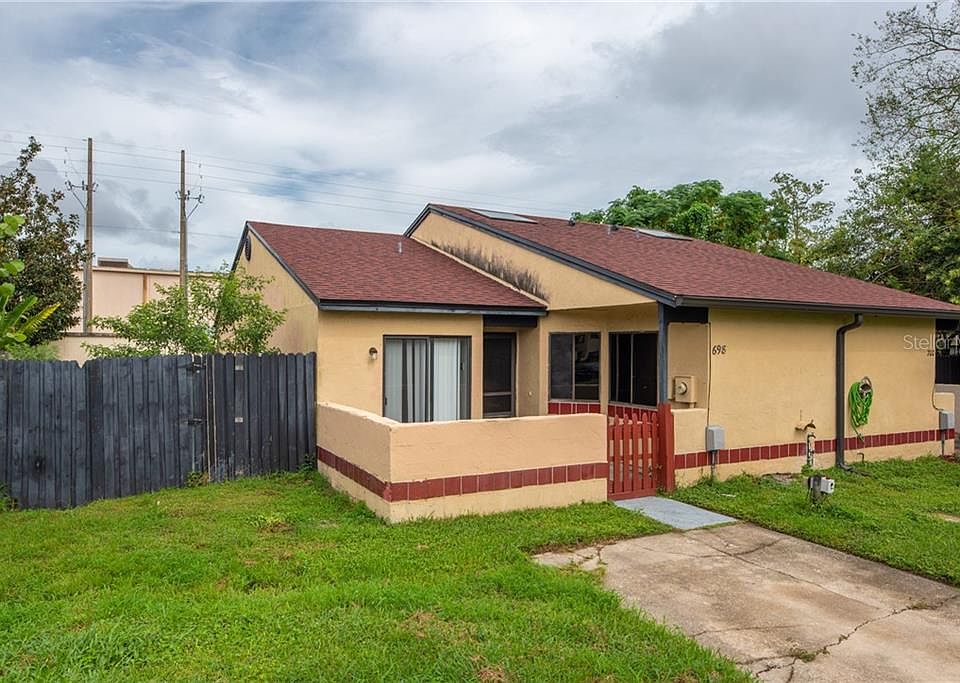 1st image of 698 Golden Sunshine Cir