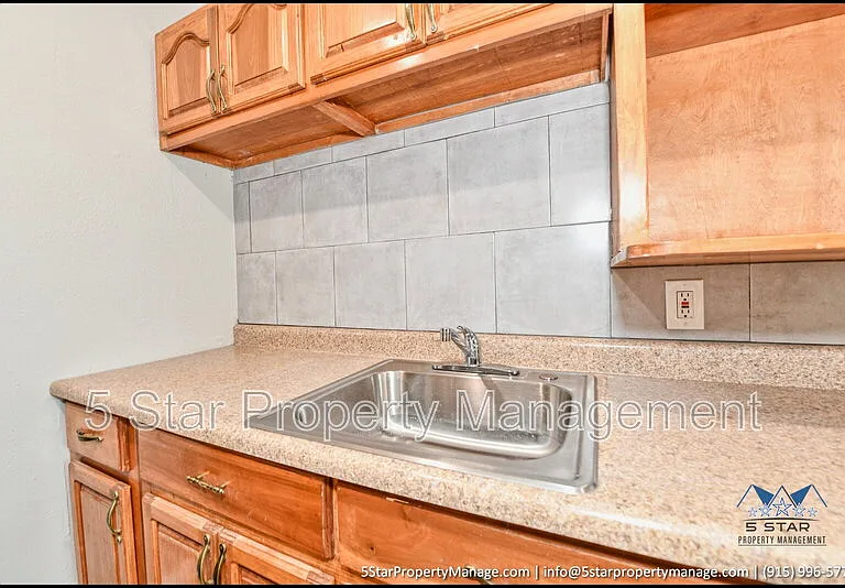 1212 N Laurel St #B — Photo 14