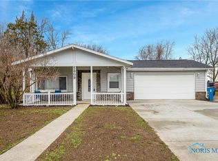 5959 Seaman Rd, Oregon, OH 43616