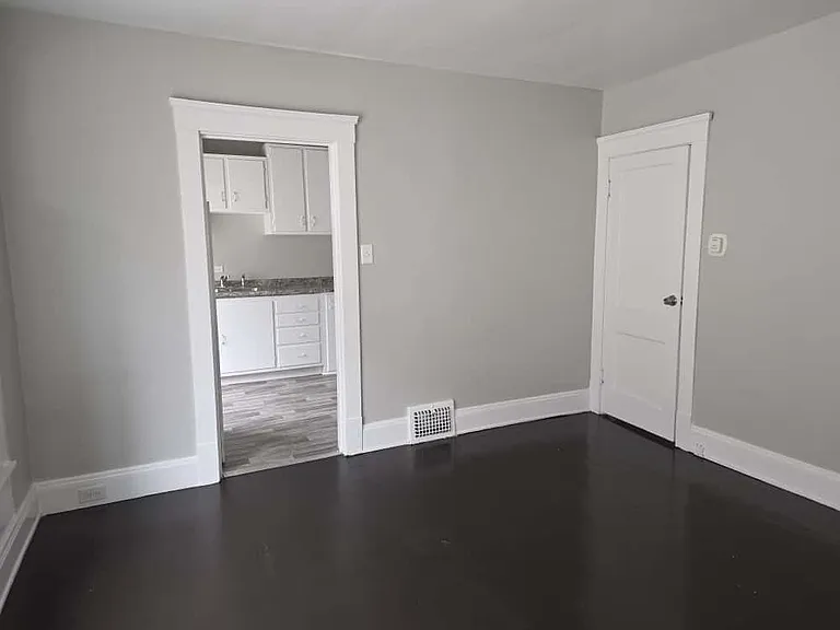 1438 Hopkins Ave #UP — Photo 4