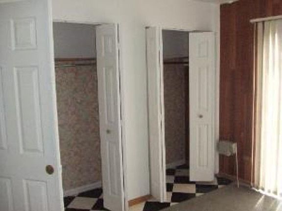 5th image of 21804 Peterson Ave