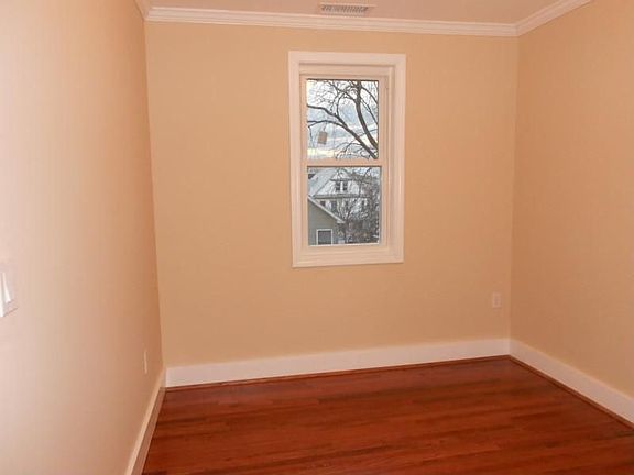 4th image of 72 Thornton St #3