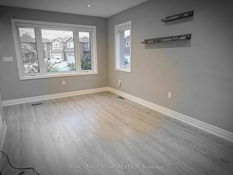 141 Phillip Ave #UPPER — Photo 5