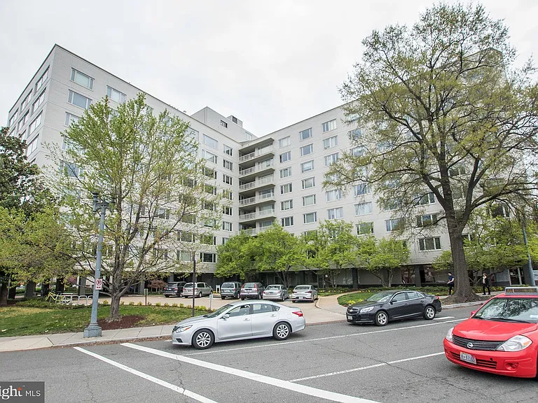 2475 Virginia Ave NW #610 — Photo 34