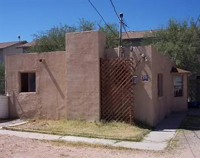 125 E Jacinto St