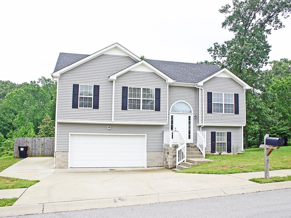 1st image of 1628 Broad Cir