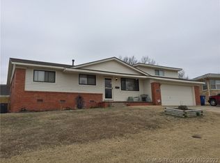 2412 W 45th Ct, Tulsa, OK 74107