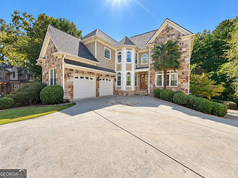125 Stone Pond Ln