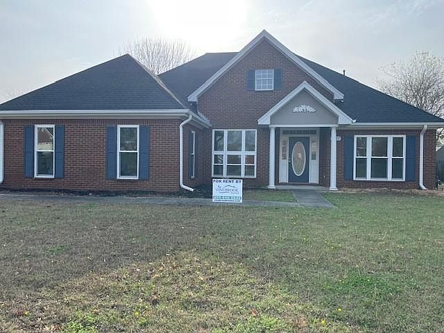 1st image of 1937 Parkview Dr S
