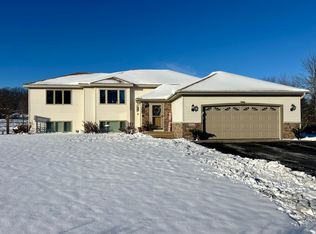 N8125 940th St, River Falls, WI 54022