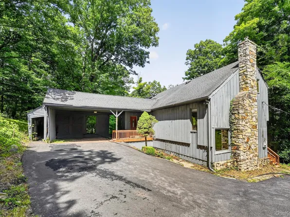 1199 Mombasha Road, Monroe, NY 10950
