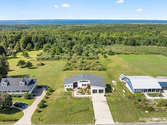 4th image of 5705 Farrell Rd
