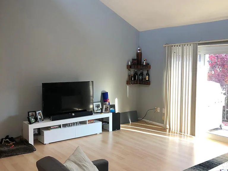 801 Delta Ave #7A — Photo 2
