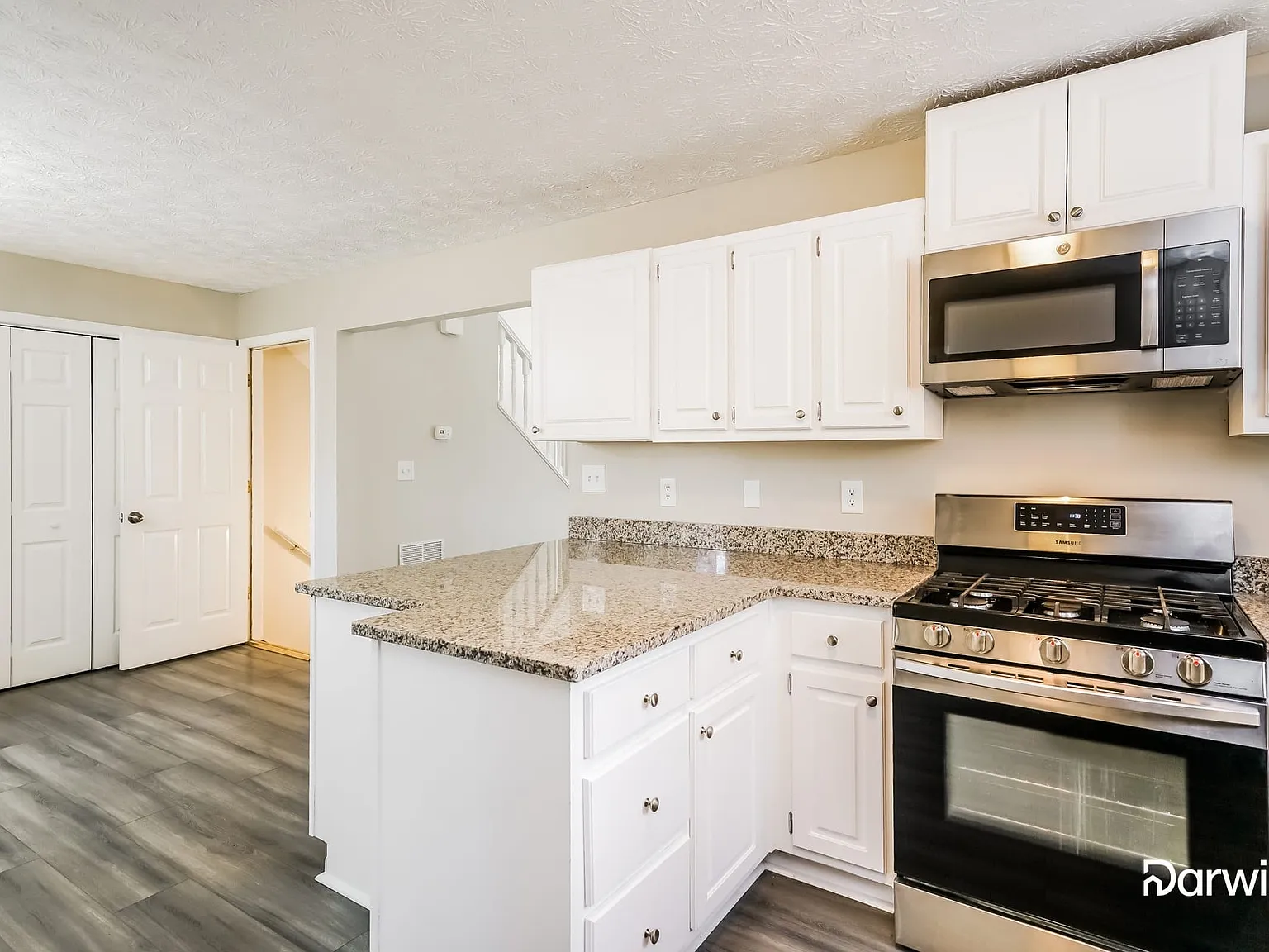 3 bed, 2.0 bath, 1567 sqft, $1,795 — Photo 3