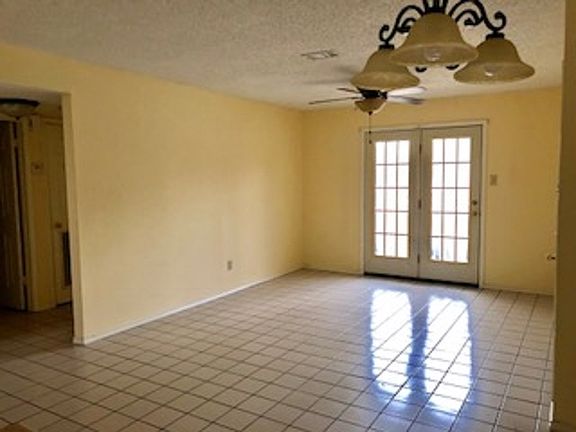 3rd image of 1111 Shiloh Dr APT 1B