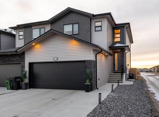 17450 80th St NW, Edmonton, AB T5Z 0R7
