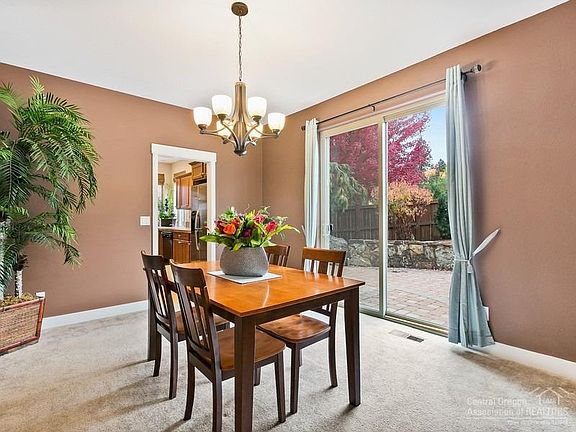 4th image of 61256 Bronze Meadow Ln