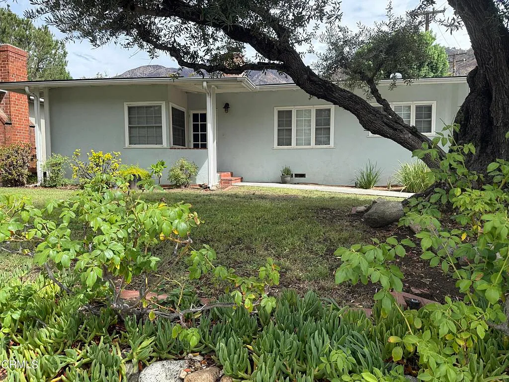 2 bed, 2.0 bath, 1179 sqft, $4,650 — Photo 2