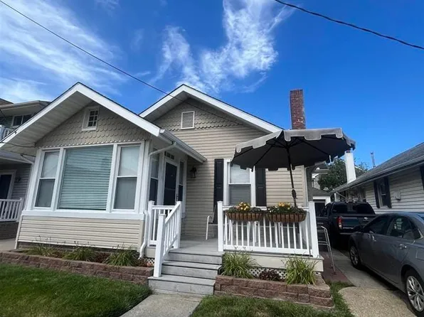 15 N Melbourne Ave, Ventnor, NJ 08406