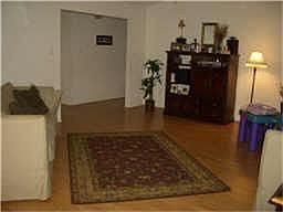 4th image of 426 William Morton Dr