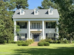 155 Lakeview Rd, Brandon, MS 39047