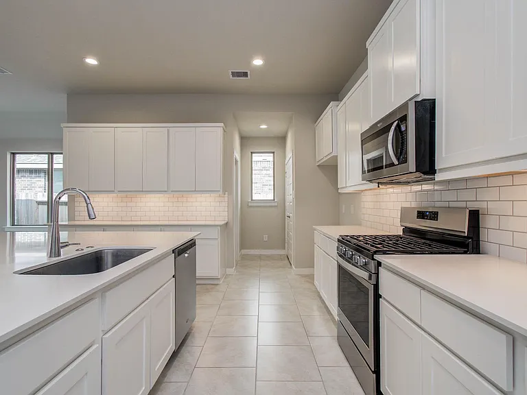 28511 Eli Eagle St — Photo 13