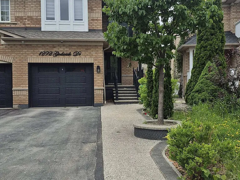 1292 Godwick Dr #LOWER — Photo 4