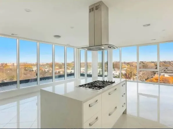 1404 Ocean Parkway image 2 of 5