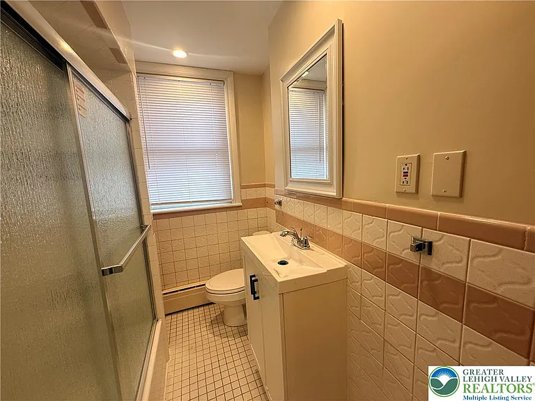 628 Hanover Ave #2 — Photo 11