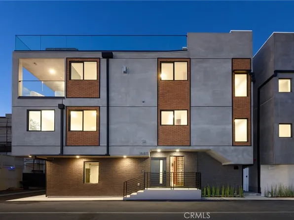16811 14th St, Sunset Beach, CA 90742