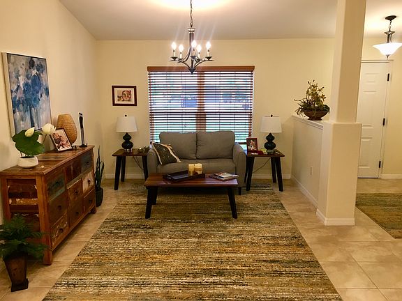 3rd image of 104 S Coopers Hawk Way