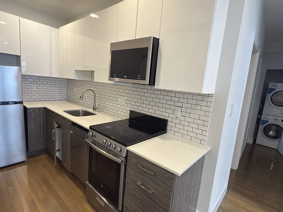 11 Peterborough St #10AF