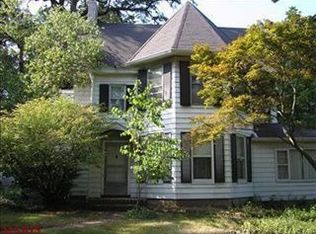 110 N Elizabeth Ave, Ferguson, MO 63135