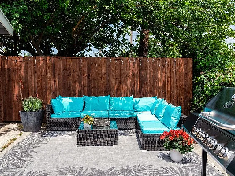 134 Tropicana Dr #1 — Photo 40