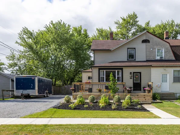 93 1st St, Welland, ON L3B 4R8