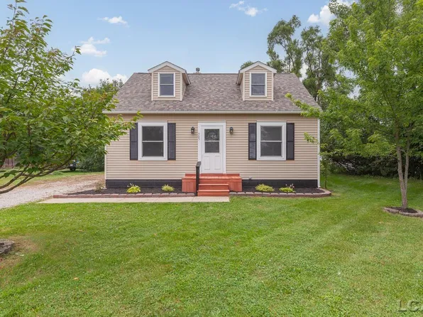 905 Murray Dr, Tecumseh, MI 49286