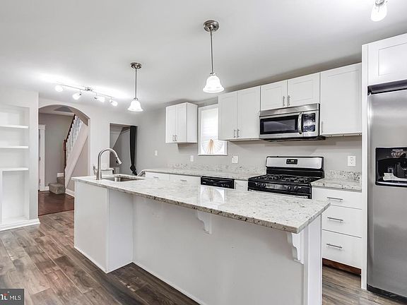 4th image of 3307 Lerch Dr