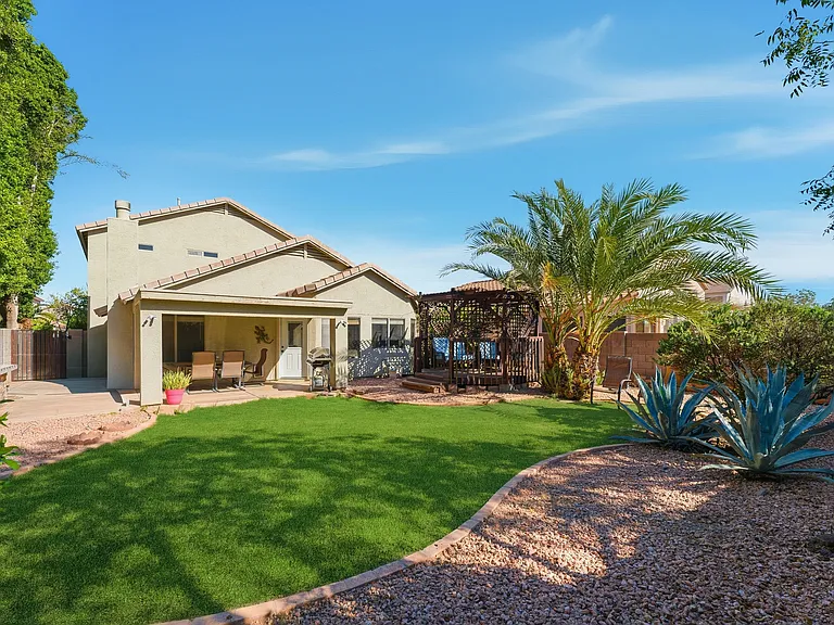 2075 E Arabian Dr — Photo 38